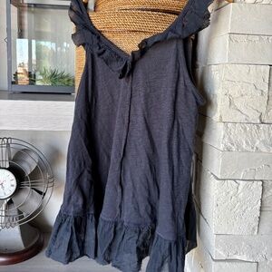 AE - Sleeveless, Ruffle Detailed Tee in Charcoal
